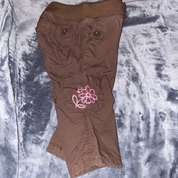 Old navy baby pants - Picture 4 of 4